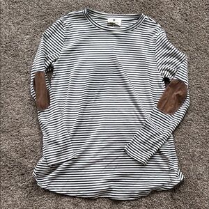 Betseys Boutique Shop Women’s M Striped Long Sleeve Top with Brown Elbow Patches